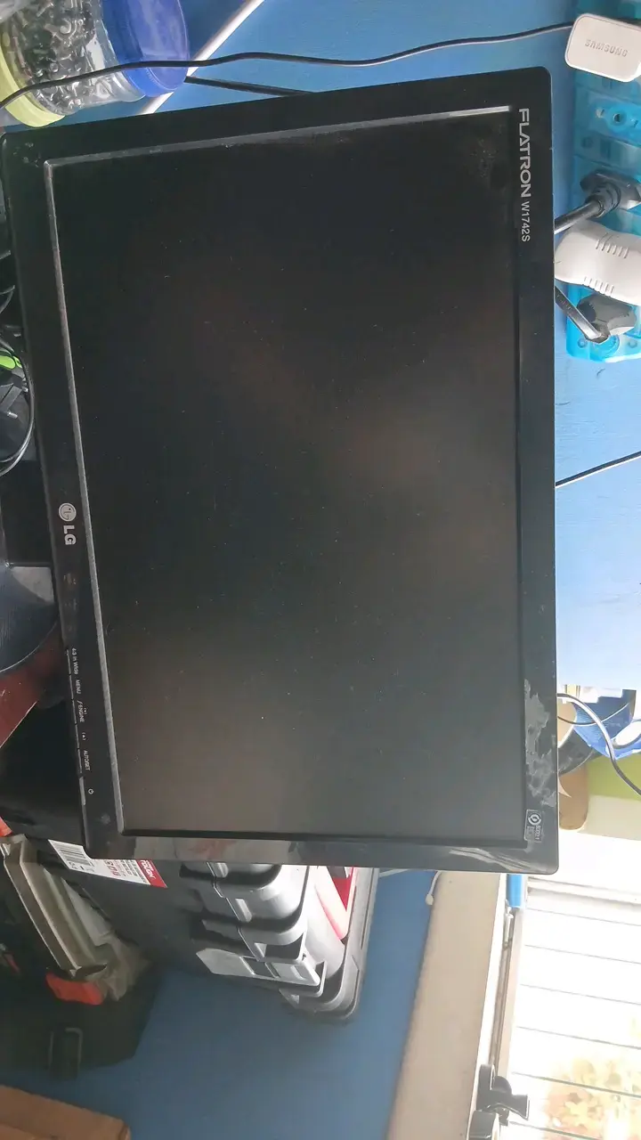 Monitor LG Flatron W1942S de 19 pulgadas