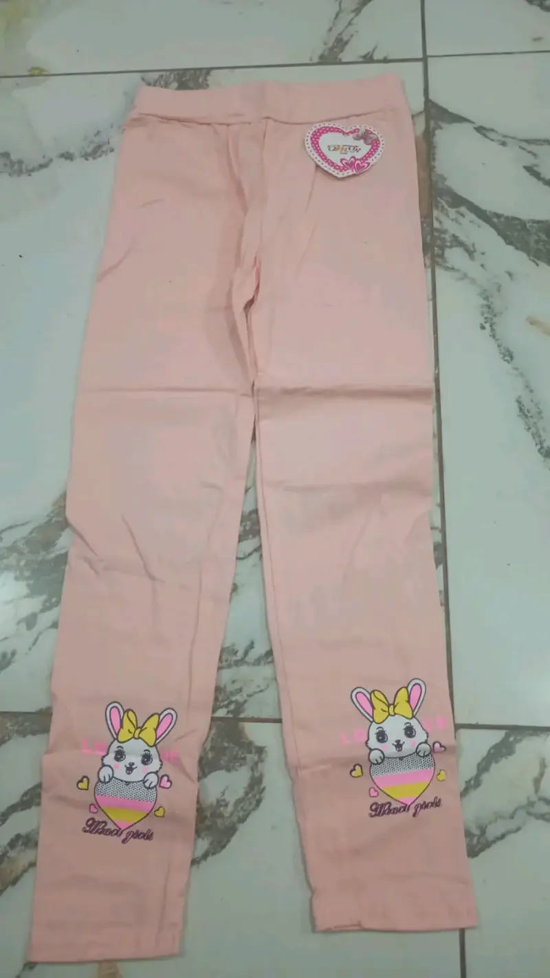 Leggings grises para niña con diseño de conejo - 2