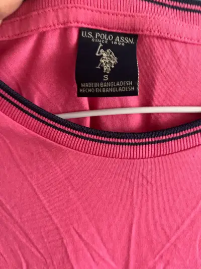 Polera rosa U.S. Polo Assn para hombre - miniatura 2
