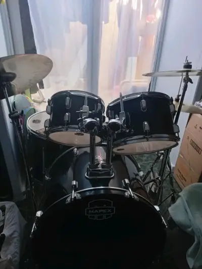 Batería acústica Mapex completa en buen estado - miniatura 1