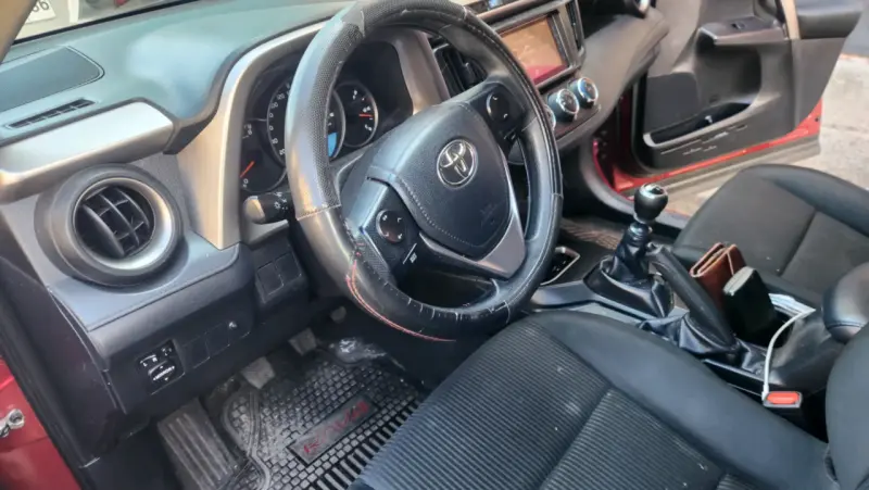 Toyota RAV4 2018 en buen estado original japon - 3