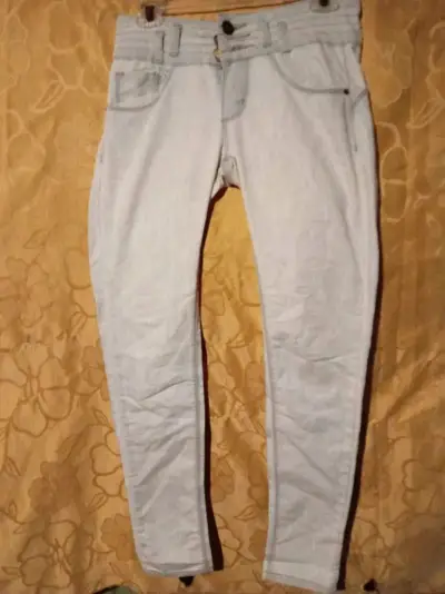 Pantalones Skinny Fit para Mujer en Gris - miniatura 5