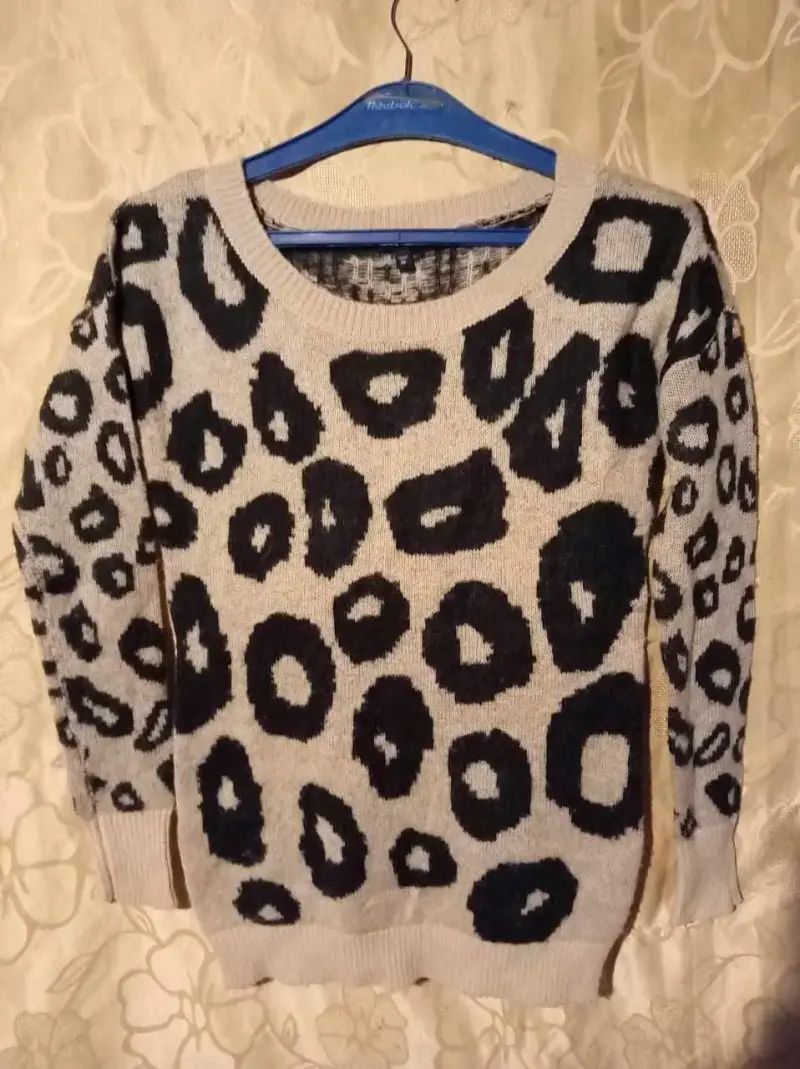 Suéter de lana con diseño de círculos - 4