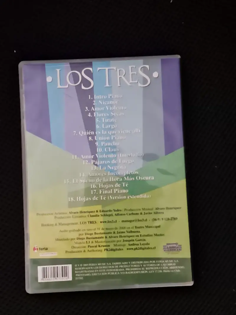 DVD Los Tres en el Teatro Municipal de Santiago - 2