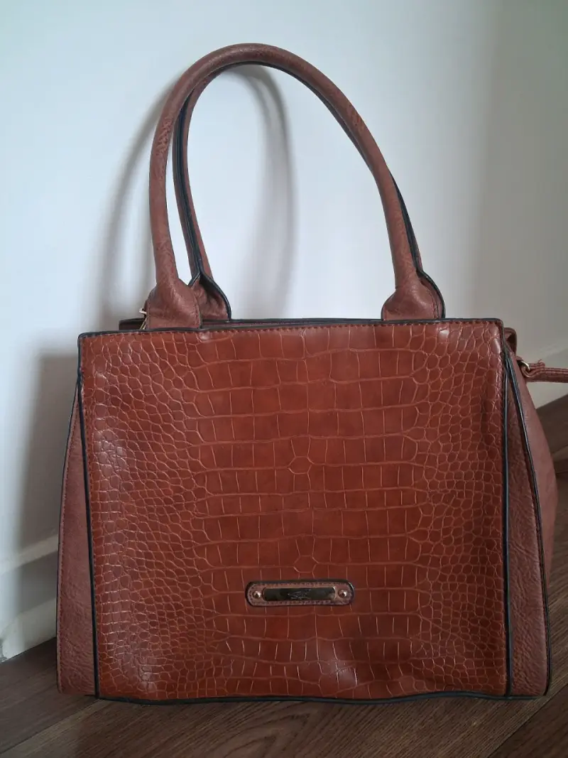 Cartera café marca Sei - 1