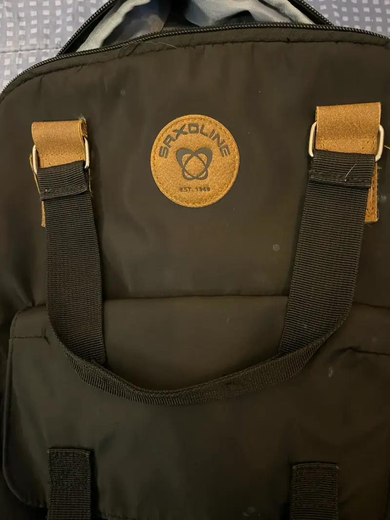 Mochila negra saxoline - 4