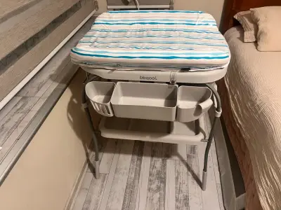 Tina de baño para bebé Bbqool con cambiador - miniatura 3