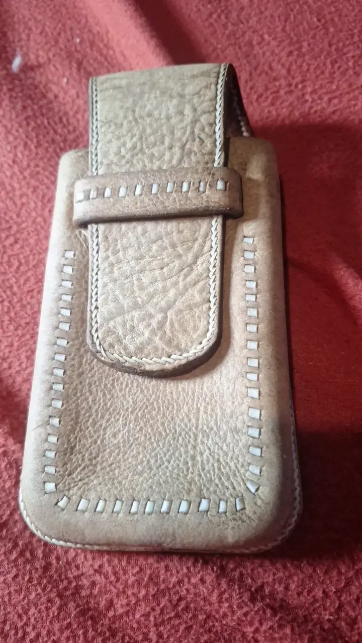 Funda de cuero para celular con clip - 1