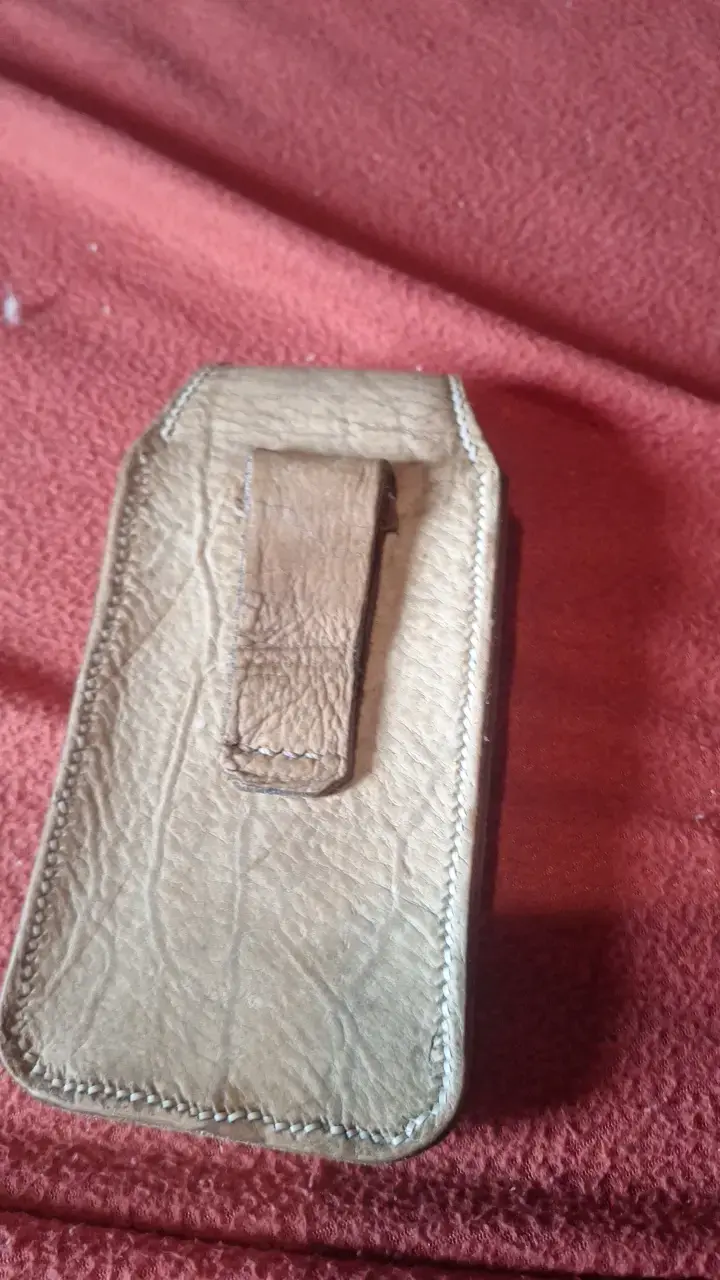 Funda de cuero para celular con clip - 2