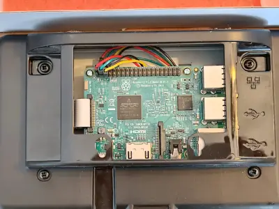 Raspberry Pi 3 Modelo B en buen estado - miniatura 2
