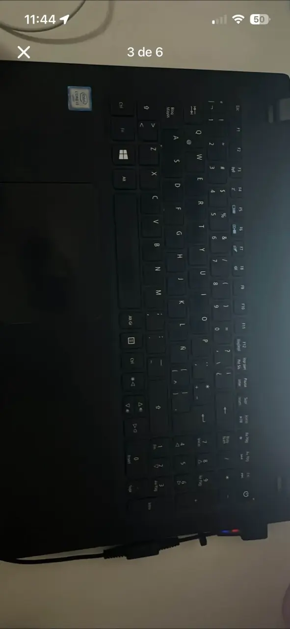Laptop Acer Aspire Intel Core i3 en buen estado - 3