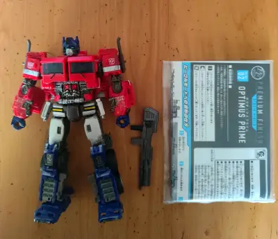 Figura de acción Optimus Prime Premium Finish - miniatura 2