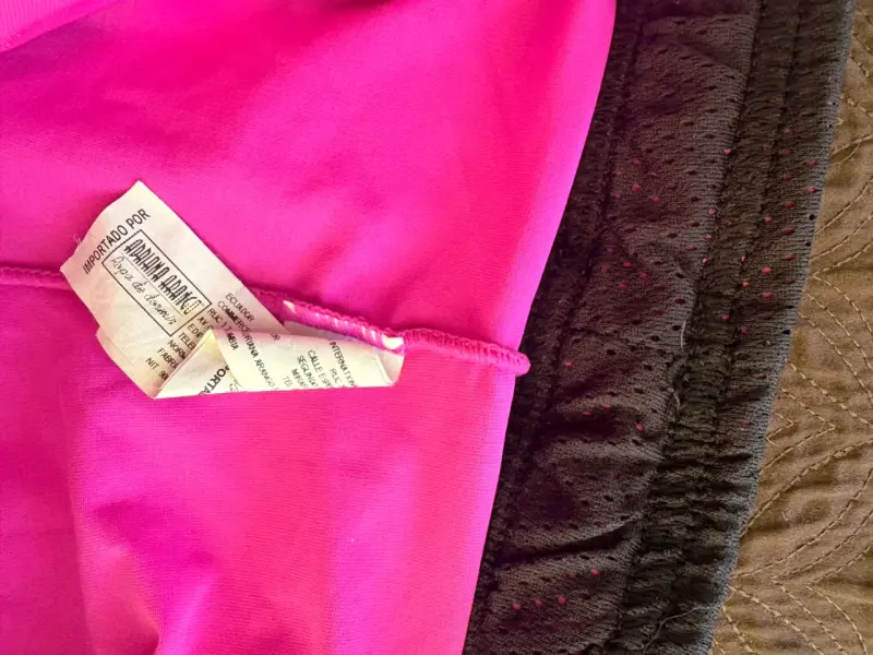 Conjunto deportivo negro y fucsia colombiano - 5