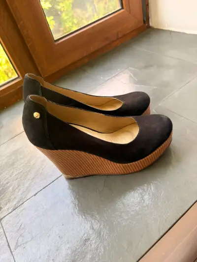 Zapatos de tacón negro marca Gacel - miniatura 1