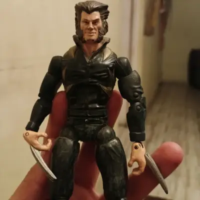 Figura de acción Wolverine articulada - miniatura 3