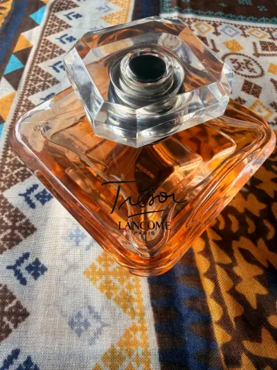 Perfume Trésor de Lancôme 100ml Original - miniatura 2