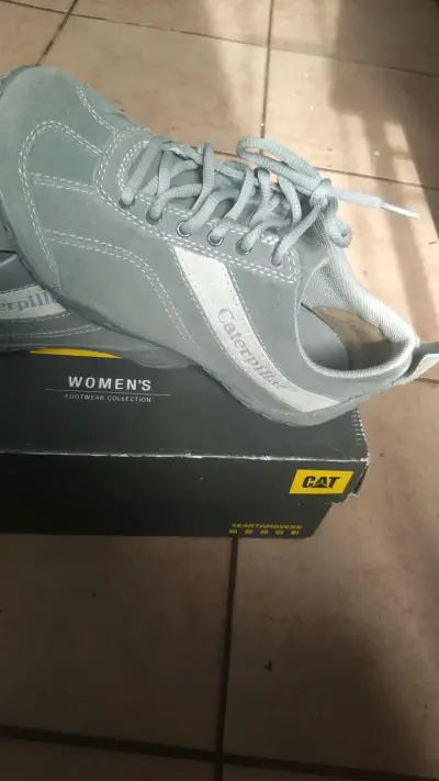 Zapatos CAT para mujer en caja original - miniatura 2