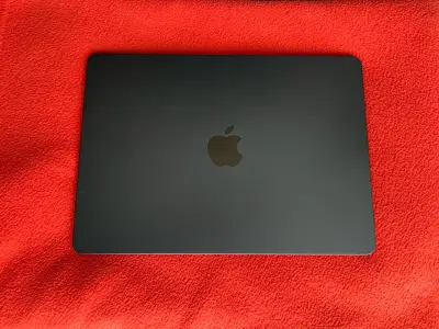 MacBook Air M2 16GB/256GB - miniatura 1