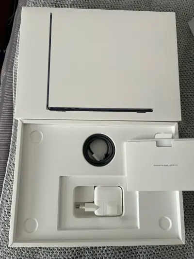 MacBook Air M2 16GB/256GB - miniatura 5