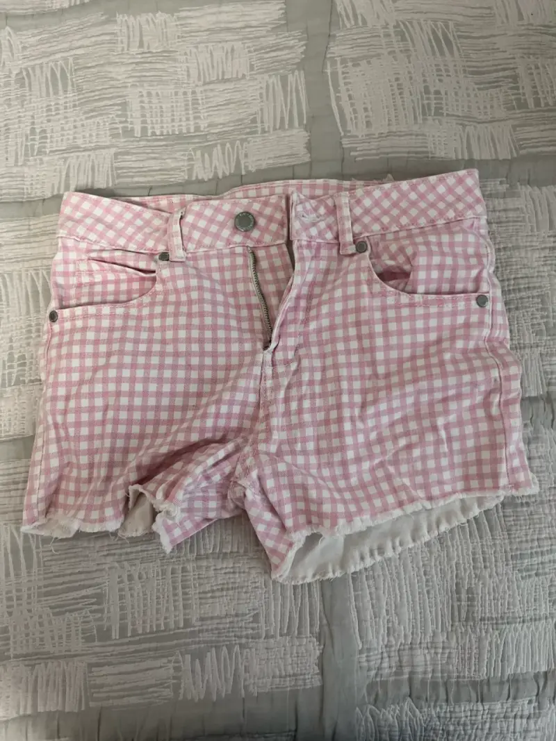 Shorts de mezclilla a cuadros rosados para mujer