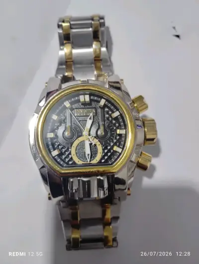 Reloj Invicta Reserve Cronógrafo Bicolor - miniatura 1