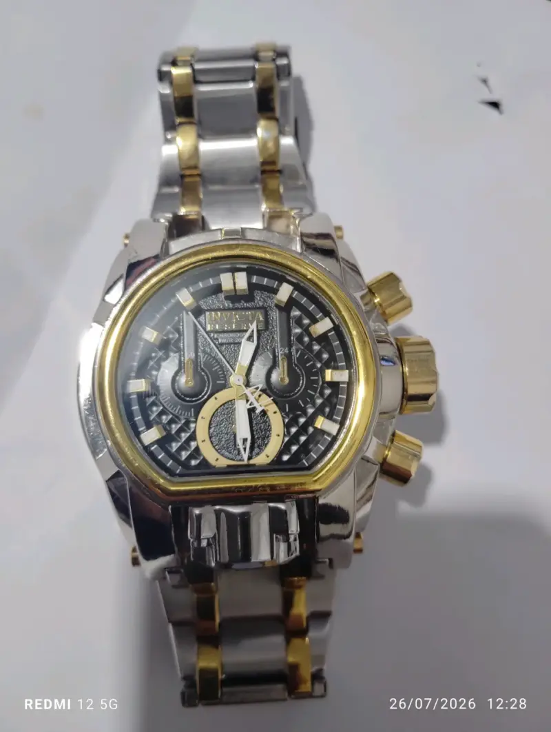 Reloj Invicta Reserve Cronógrafo Bicolor - 2