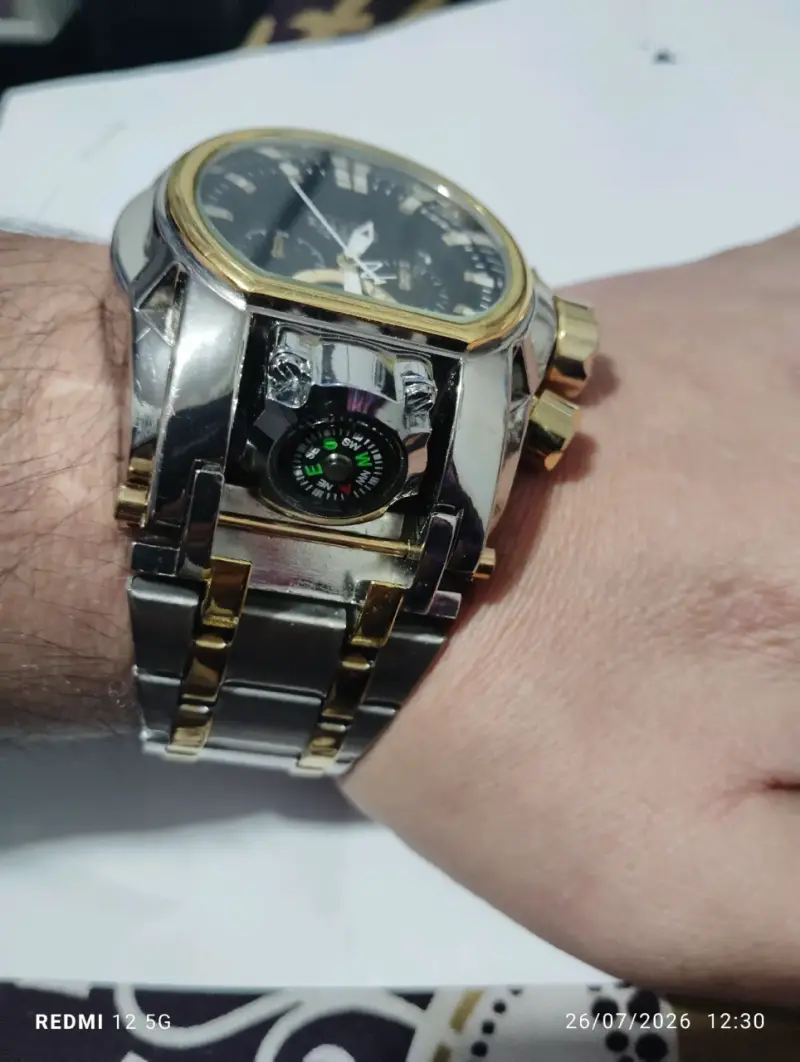 Reloj Invicta Reserve Cronógrafo Bicolor - 4
