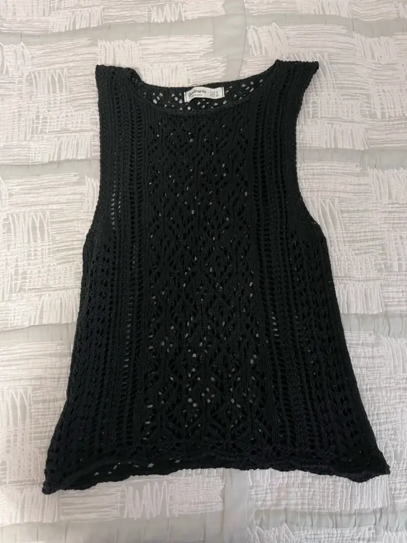 Chaleco tejido negro sin mangas para mujer