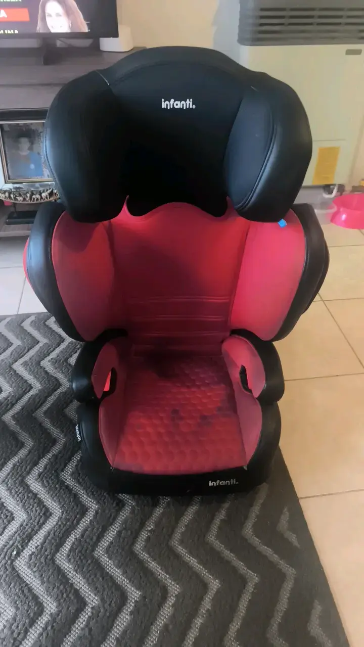 Silla de auto para niños con protección lateral - 2