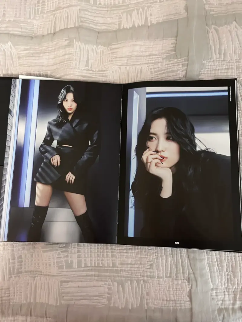 Álbum 'Ready To Be' de TWICE 12th Mini Album - 2