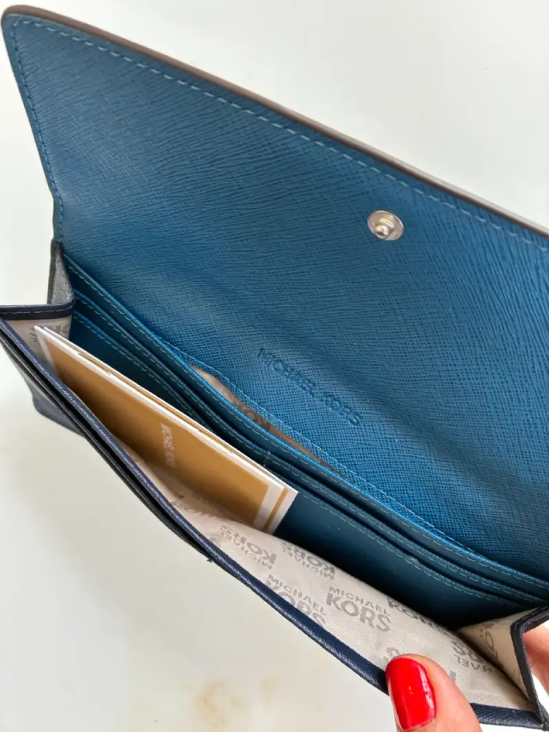 Billetera azul Michael Kors - 4