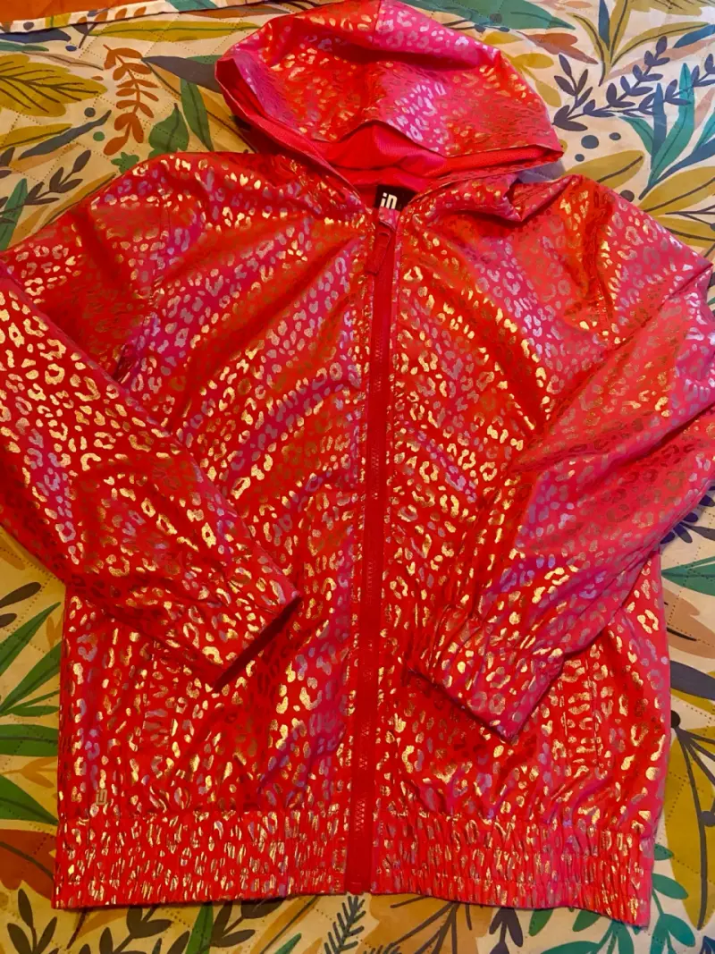 Chaqueta deportiva fucsia con print plateado - 1