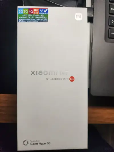 Smartphone Xiaomi con cámara cuádruple - miniatura 2