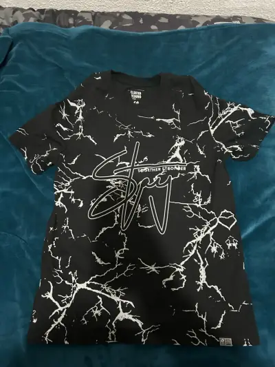 Polera negra con diseño gráfico y poleras blancas Maui and Sons - miniatura 6