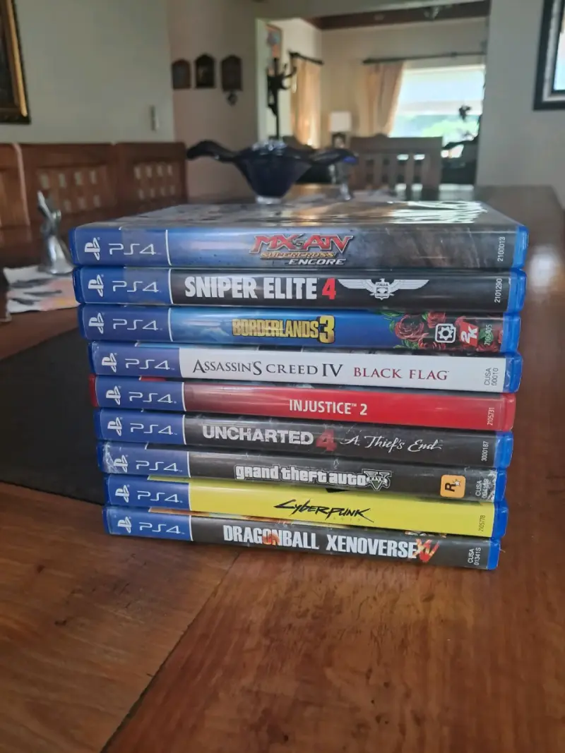 Lote de 10 juegos PS4 variados en buen estado - 2