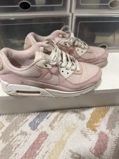 Zapatillas deportivas rosadas Nike para mujer - miniatura 2