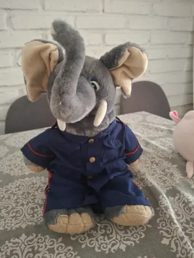 Peluche de elefante con traje azul - miniatura 4