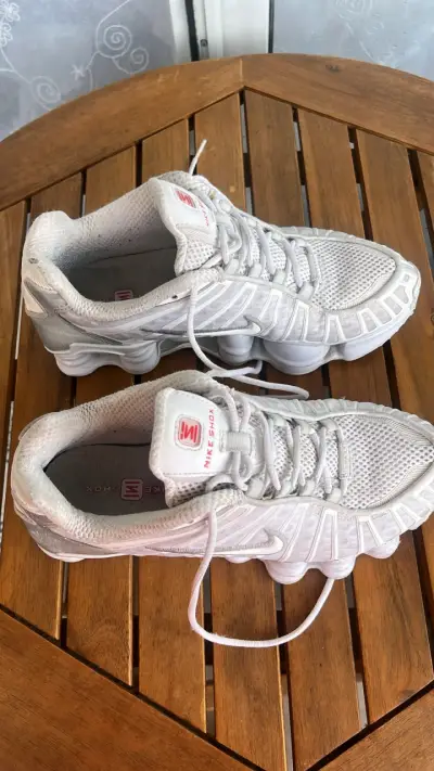 Zapatillas Nike Shox blancas Originales - miniatura 2