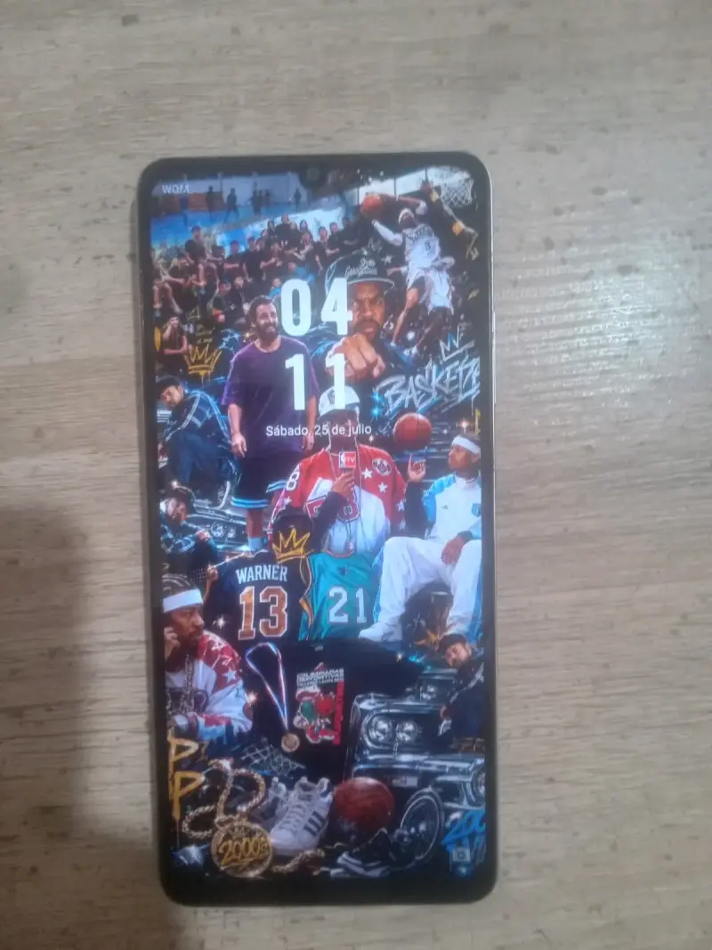 Smartphone ZTE con triple cámara trasera - 3