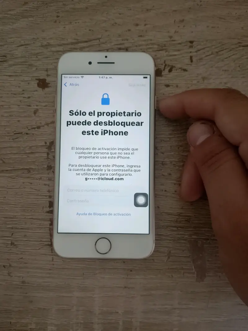 iPhone con bloqueo de activación - 2