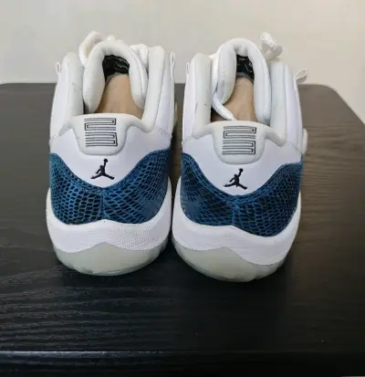 AIR JORDAN 11 LOW NAVY SNAKESKIN - miniatura 3
