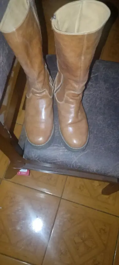 Botas de cuero marrón para mujer - miniatura 1