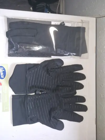 Guantes nike con touch - miniatura 1