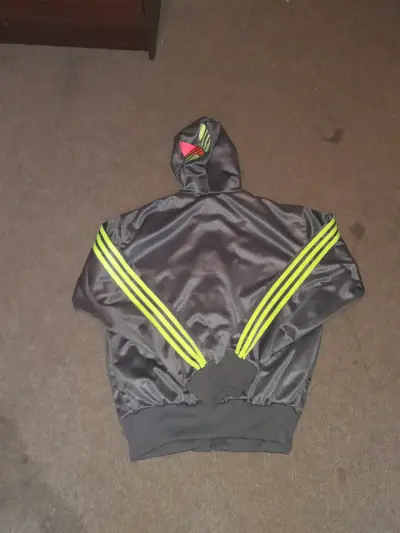 Polerón Adidas con capucha y rayas neón - miniatura 2