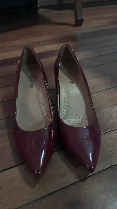 Zapatos de tacón burdeos para mujer - miniatura 1
