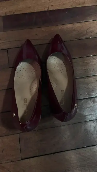 Zapatos de tacón burdeos para mujer - miniatura 4