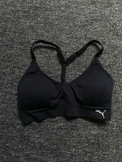Top deportivo negro Puma para mujer - miniatura 2