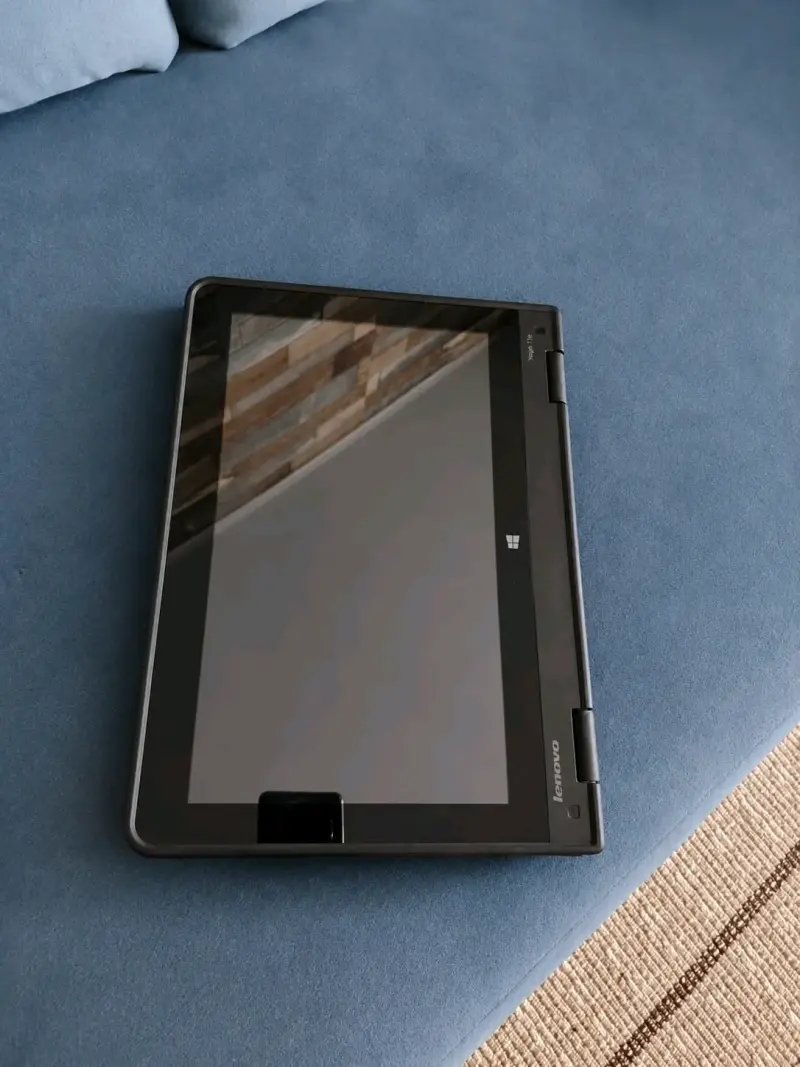 Laptop Lenovo ThinkPad Yoga 11e en buen estado - 3