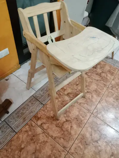 Silla de comer para bebé de madera plegable - miniatura 3
