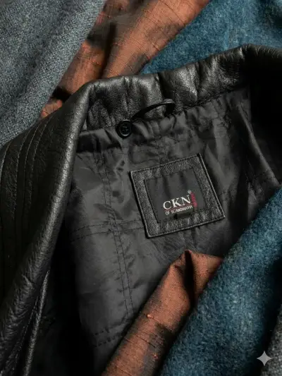 Abrigo de cuero negro para hombre CKN - miniatura 4